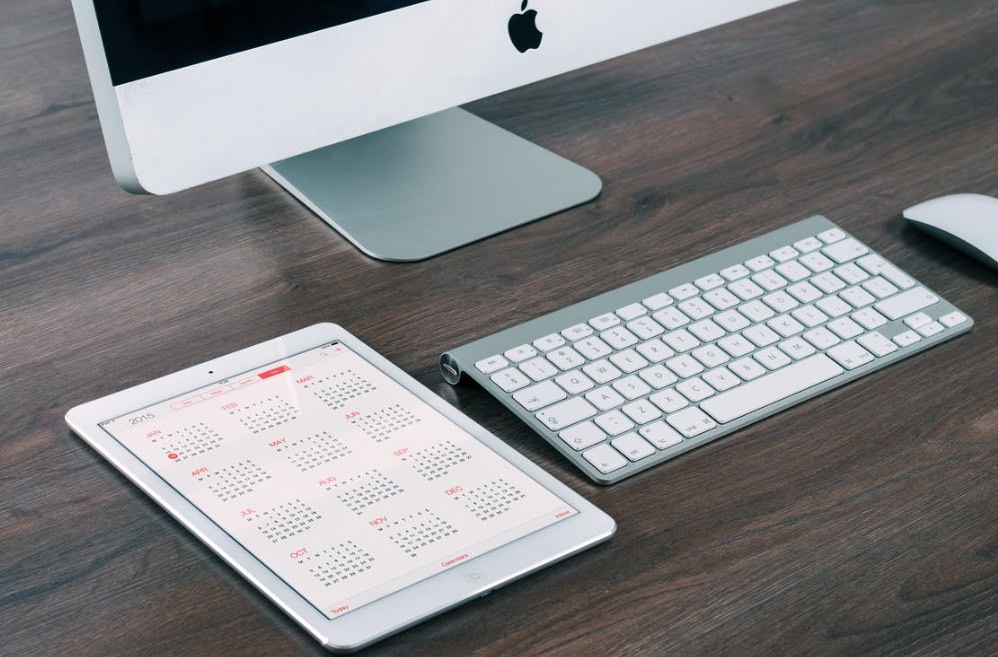 Enhance SEO and website design with a content calendar