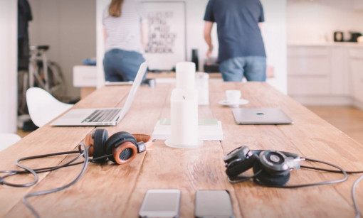 Internet Becomes Phone Book